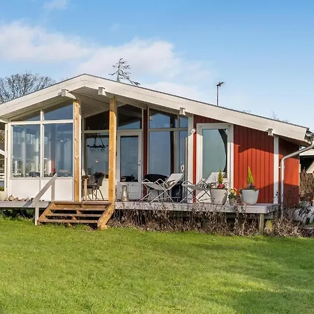 펜션 Amazing In With Kitchen Mesinge